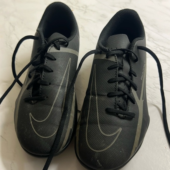 Nike Jr Phantom GT2 Club FG/MG Soccer Cleats - Picture 1 of 7